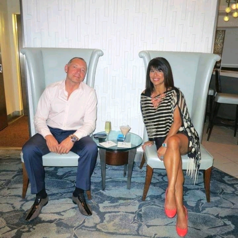 Meet your Posher, Mitra